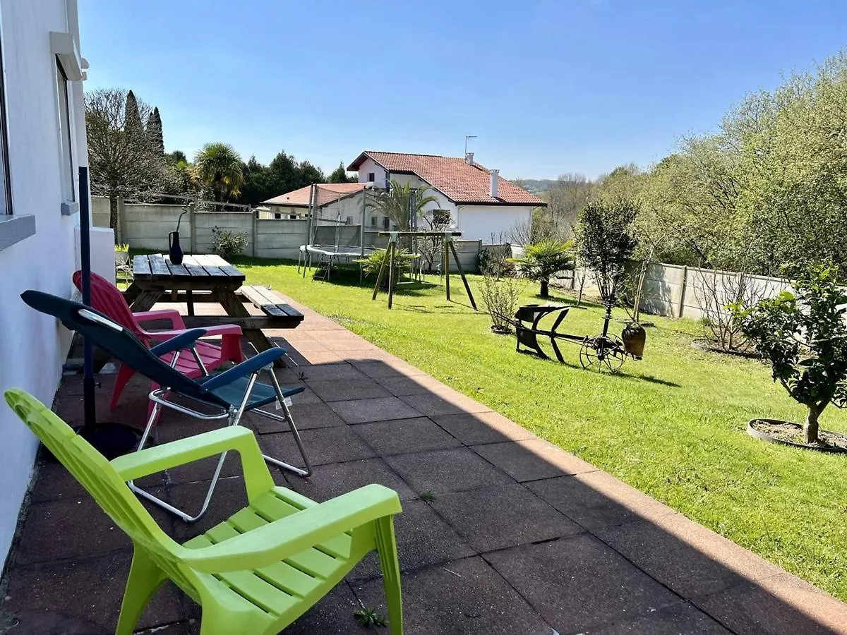 Maison T3 A Ustaritz Avec Terrasse Et Parking - Fr-1-495-7 Apartment